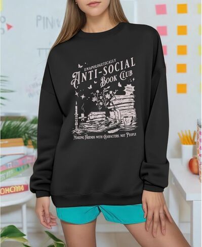 سويت شيرت نسائي من Anti Social Book Club، سويت شيرت مطبوع عليه كتاب المعلم، كنزة صوفية مضحكة كبيرة الحجم in Kuwait