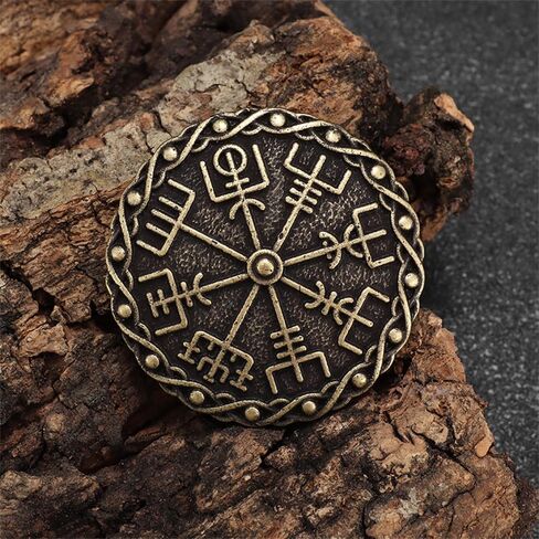 Vintage Nordic Viking polar rune compass, mythical Scandinavian compass metal badge, men's simple pin brooch clothing accessories in Saudi Arabia