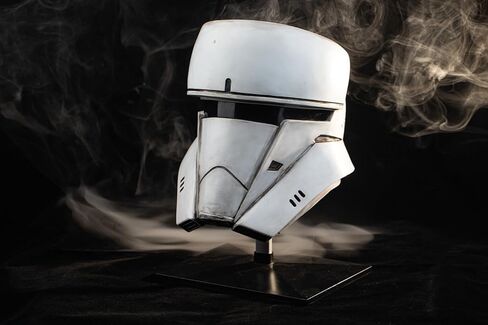 تانك تروبر خوذة قناع الدعائم التنكرية للرجال البالغين في الهالوين التنكرية، الراتنج in Kuwait