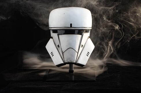 تانك تروبر خوذة قناع الدعائم التنكرية للرجال البالغين في الهالوين التنكرية، الراتنج in Kuwait