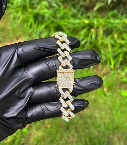 مجوهرات Joyas Tri Color أساور مريم العذراء غوادالوبي المملوءة بالذهب عيار 18 قيراط للنساء، أساور للرجال Pulsera de la Virgen de Guadalupe.Chapa de Oro.Oro Laminado. in Saudi Arabia