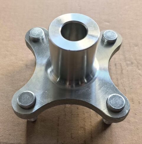 Wheel Hub Assembly 918-04228A Replacement for CUB CADET LGT LGTX1050 1054 LT 1018 1022 1024 1040 1045 1046 1050 SLT SLTX XT1-ST54 XT2-ST50 SLX54 in Saudi Arabia