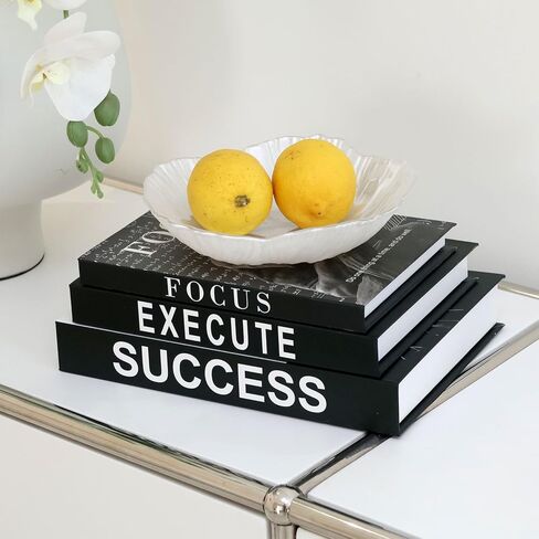 مجموعة من 3 صناديق تزيين، كتب تزيين طاولة القهوة، كتب وهمية لمصممي الأزياء الحديثة لديكور المنزل الجمالي، صندوق تخزين صناعي لتزيين رف الكتب، كتاب صناعي للديكور in Kuwait