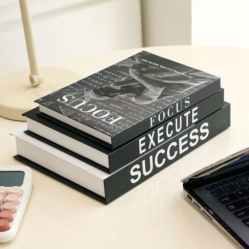 مجموعة من 3 صناديق تزيين، كتب تزيين طاولة القهوة، كتب وهمية لمصممي الأزياء الحديثة لديكور المنزل الجمالي، صندوق تخزين صناعي لتزيين رف الكتب، كتاب صناعي للديكور in Kuwait