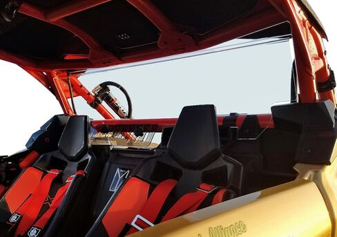 الزجاج الأمامي الخلفي Can Am Maverick X3 GP (مع فتحة تهوية) in Kuwait