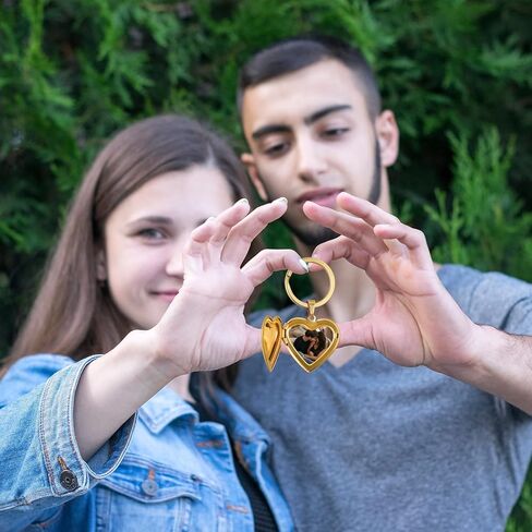 2PCS Gold Heart Locket Keychain for Women, Stainless Steel Heart-Shaped Locket Key Chain That Hold Pictures for Mother's Day Girlfriend Birthday Gifts in Saudi Arabia