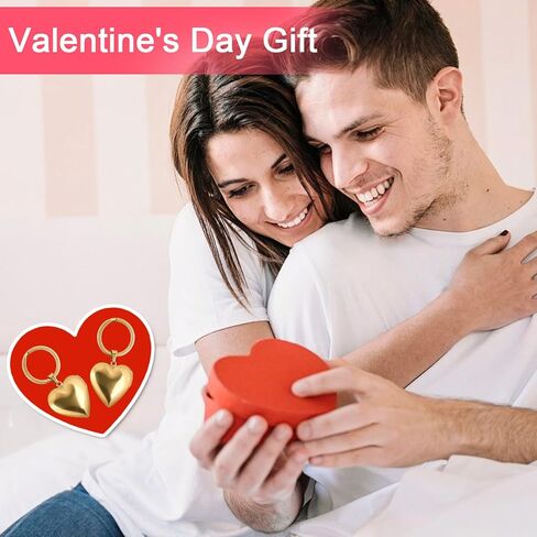 2PCS Gold Heart Locket Keychain for Women, Stainless Steel Heart-Shaped Locket Key Chain That Hold Pictures for Mother's Day Girlfriend Birthday Gifts in Saudi Arabia