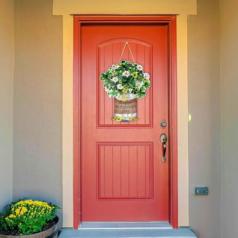 Welcome St. Patrick's Day Door Hanger Shamrock Wooden Hanging Sign Lucky Irish Wood Wreath Decor for Party Front Door Wall Home Decorations in Saudi Arabia