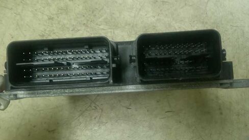 وحدة التحكم في المحرك ECM تناسب 16-17 متوافقة مع ميتسوبيشي أوتلاندر 1860C813 in Kuwait