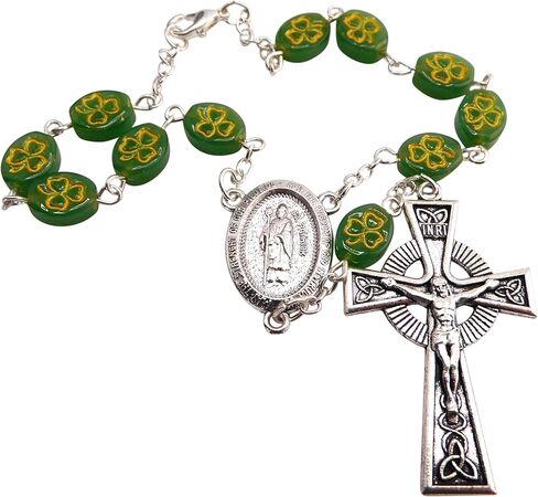 Westmon Works St Patrick Auto Rosary الكاثوليكية سحر السيارة لمرآة الرؤية الخلفية مجموعة الصلاة الأيرلندية ذات الخرز الزجاجي مع بطاقة شفيع سانت أيرلندا المقدسة in Saudi Arabia
