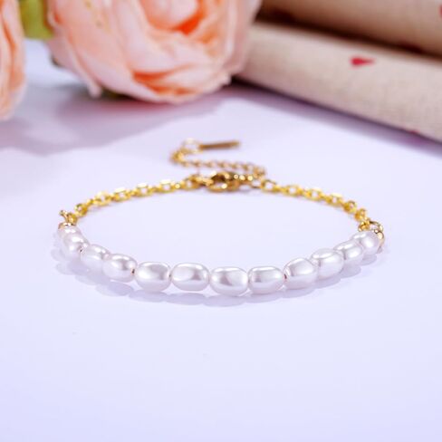Kvekstio Mother in Law Gift, Elegant Pearl Bracelet for Mother of the Groom, Wedding Day Appreciation White Pearl Gifts for New Mom-in-Law, Pre-wedding Gift for MIL, Mothers Day Affirmation Gifts in Saudi Arabia
