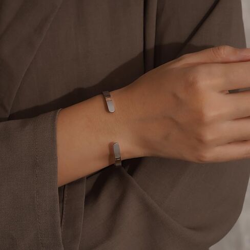 Bracelets for Women, Twisted Cuffs Bracelet made of 316 Stainless Steel, Available in Gold/Silver Dual Colors, is a Birthday Gift Jewelry for Women in Saudi Arabia