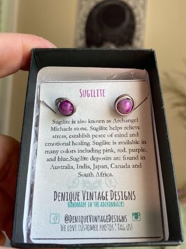 أقراط Sugilite مقاس 6 مم من الحديد الأسود والتيتانيوم والفولاذ والفضة الإسترلينية والذهب الوردي عيار 14 قيراط أو سلك الذهب عيار 14 قيراط (صناعة يدوية)، مجوهرات جوهرة الميلاد، خرزة من الأحجار الكريمة الحقيقية in Saudi Arabia