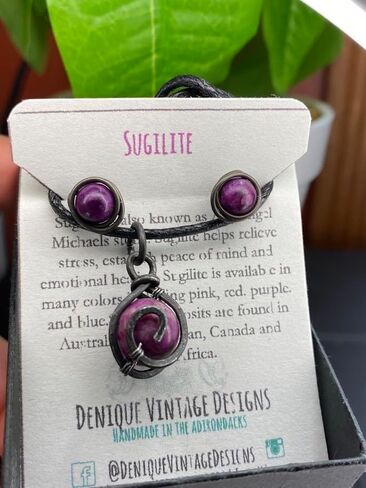 أقراط Sugilite مقاس 6 مم من الحديد الأسود والتيتانيوم والفولاذ والفضة الإسترلينية والذهب الوردي عيار 14 قيراط أو سلك الذهب عيار 14 قيراط (صناعة يدوية)، مجوهرات جوهرة الميلاد، خرزة من الأحجار الكريمة الحقيقية in Saudi Arabia