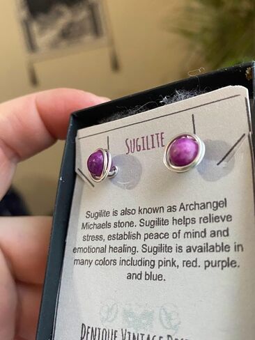 أقراط Sugilite مقاس 6 مم من الحديد الأسود والتيتانيوم والفولاذ والفضة الإسترلينية والذهب الوردي عيار 14 قيراط أو سلك الذهب عيار 14 قيراط (صناعة يدوية)، مجوهرات جوهرة الميلاد، خرزة من الأحجار الكريمة الحقيقية in Saudi Arabia