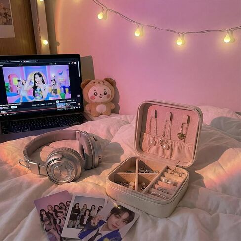 صندوق مجوهرات Y2K، منظم مجوهرات للسفر برسومات البوب ​​مستوحى من Y2K، حقيبة مجوهرات صغيرة بسحاب للأقراط والحلقات والإكسسوارات in Kuwait