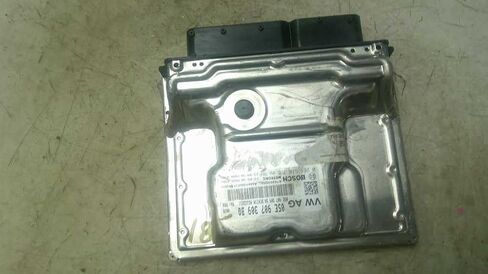 Engine ECM Control Module 1.4L Fits 13-16 Compatible with VW Compatible with Jetta 05E 907 309 BQ 05E907309BQ in Saudi Arabia