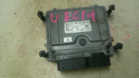 Engine ECM C250 Sedan AWD 09-12 Compatible with Mercedes C-Class A 272 900 44 00 A2729004400 in Saudi Arabia