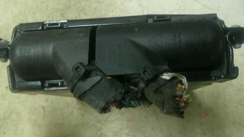 وحدة التحكم في المحرك ECM 3.0L تناسب 13-15 متوافقة مع Audi Q7 4L0 910 551 P 4L0910551P in Kuwait