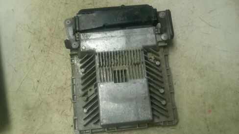 وحدة التحكم في المحرك ECM 3.0L تناسب 13-15 متوافقة مع Audi Q7 4L0 910 551 P 4L0910551P in Kuwait