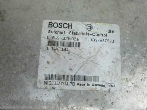 Engine ECM Control Module Fits 96-98 Compatible with BMW 540i 740i 1 164 131 1164131 in Saudi Arabia