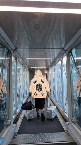 ByTheR Korean Taegeukgi Reflective Windbreaker Full Zip-Up Jacket XL in Saudi Arabia