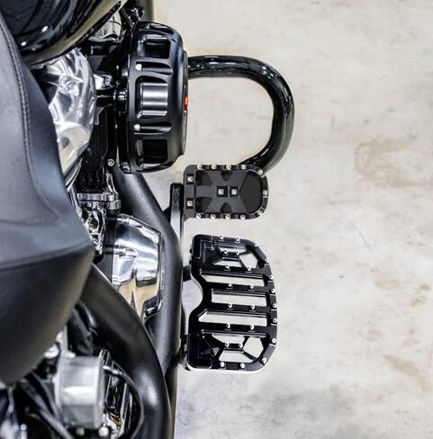 زوج واحد من أوتاد القدم MX العريضة من Goldfire للطرق الوعرة للسائق الأمامي مناسبة لدراجات Harley Touring Road King Street Glide 1986-2022 Softail Fatboy FL Dyna FLD 12-2016 (أسود 1) in Saudi Arabia