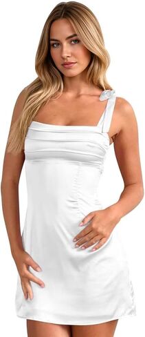 فساتين الساتان لحفلات العودة للوطن - فستان كوكتيل قصير ضيق برقبة مربعة للنساء في سن المراهقة in Kuwait