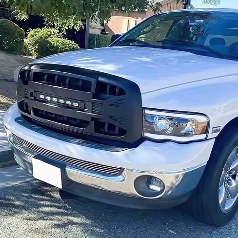 شبكة أمامية متوافقة مع 2002-2005 دودج رام 1500، 2003-2005 رام 2500/3500، مع أضواء الطرق الوعرة، أسود غير لامع in Kuwait