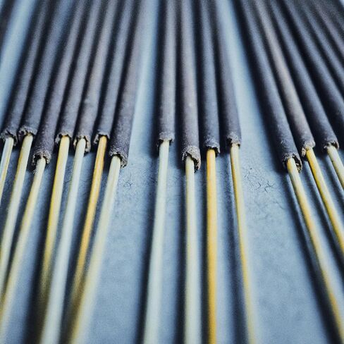 أعواد بخور تاباك بقلب الفانيليا، رائحة متخصصة مصنوعة بحرفية، تركيبة حصرية، احتراق نظيف، وقت احتراق لمدة ساعة واحدة، 20 عودًا in Kuwait