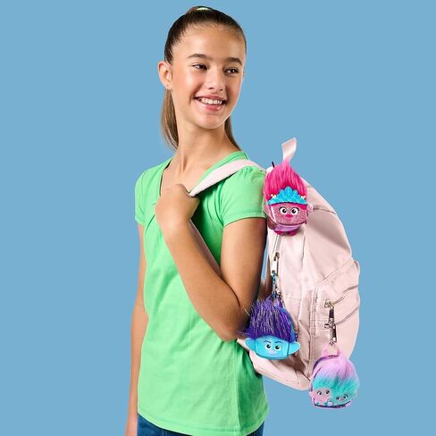 حقيبة ظهر REAL LITTLES Trolls Band Together مع 6 مفاجآت قرطاسية صغيرة بالداخل! 4 قطع للجمع - بوبي، برانش، فيفا، ساتان وشانيل - قد تختلف الأنماط in Kuwait