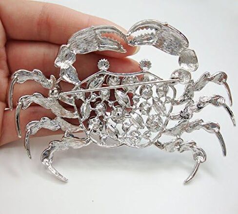 Shiny Rhinestone Crab Brooch with Sapphire - Cute sea animal jewelry for women, suitable for parties and daily wear, birthday anniversary metal gift, exquisite craftsmanship, dynamic accessory in Saudi Arabia