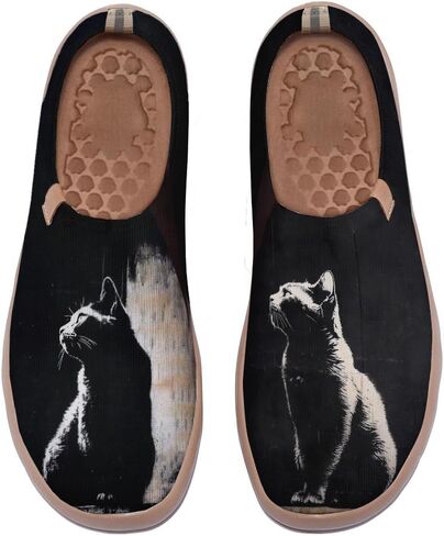 Women's Flats Canvas Lightweight Loafers Slip Ons Walking Casual Art Painted Travel Holiday Shoes in Saudi Arabia