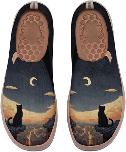 Women's Flats Canvas Lightweight Loafers Slip Ons Walking Casual Art Painted Travel Holiday Shoes in Saudi Arabia