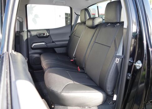 Clazzio 2016-2023 Toyota Tacoma Double Cab غطاء مقعد السائق اليدوي رمادي اللون in Kuwait