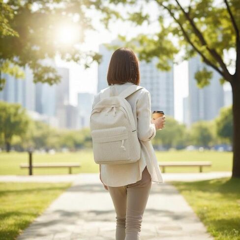 سروال قصير حقيبة السفر المرأة خمر عارضة Kawaii لطيف الجمالية غامض رقيق أفخم الصوف حقيبة الظهر Daypack (أبيض) in Kuwait