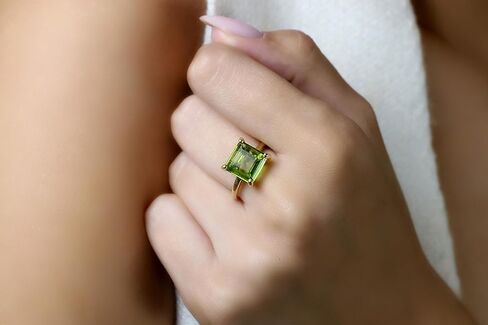 Square Peridot Ring - Charming Custom Rings for Women - August Birthstone Jewelry, Unique Engagement Ring, Stylish Fashion Ring - Artisan-made Engravable Rings in Saudi Arabia