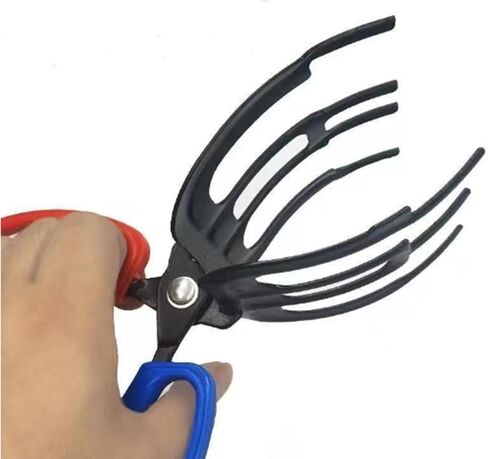 ProCover Fish Gripper,3 Claw Fish Gripper, Fishing Pliers Gripper Metal Fish Control Clamp Claw Tong Grip Tackle Tool Control Forceps, Fish Hand Claw, Fish Claw Grabber in Kuwait