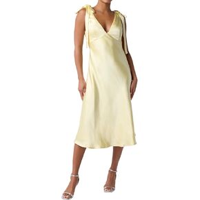 فستان طويل بشريط ربطة عنق من Lulus Henrietta in Kuwait