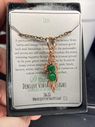 بازلاء اليشم الأخضر القابلة للتخصيص في قرنة PeaPod (1،2،3،4،5 أو 6) سلك قلادة ملفوف بالفولاذ / الفضة / النحاس / البرونز / النحاس / التيتانيوم / الحديد الأسود / الذهب عيار 14 / الذهب الوردي عيار 14 قيراط / النيوبيوم الأسود in Kuwait