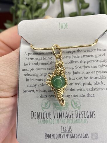 بازلاء اليشم الأخضر القابلة للتخصيص في قرنة PeaPod (1،2،3،4،5 أو 6) سلك قلادة ملفوف بالفولاذ / الفضة / النحاس / البرونز / النحاس / التيتانيوم / الحديد الأسود / الذهب عيار 14 / الذهب الوردي عيار 14 قيراط / النيوبيوم الأسود in Kuwait