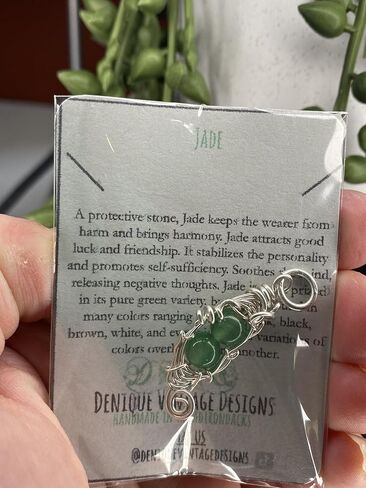 بازلاء اليشم الأخضر القابلة للتخصيص في قرنة PeaPod (1،2،3،4،5 أو 6) سلك قلادة ملفوف بالفولاذ / الفضة / النحاس / البرونز / النحاس / التيتانيوم / الحديد الأسود / الذهب عيار 14 / الذهب الوردي عيار 14 قيراط / النيوبيوم الأسود in Kuwait