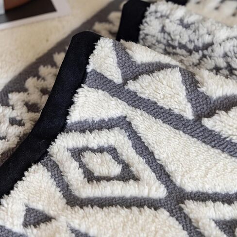 أغطية أريكة Boho Fuzzy للأريكة قابلة للغسل، أغطية أريكة قطيفة ناعمة للأريكة المقسمة، غطاء حامي أثاث الجاكار غير القابل للانزلاق للكلاب والأطفال والحيوانات الأليفة (رمادي، 28 بوصة × 47 بوصة) in Kuwait