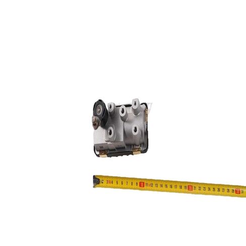 المحرك الإلكتروني توربو 759688-5007S متوافق مع Sprinter 215CDI E350 2006-2012 OM642 in Kuwait