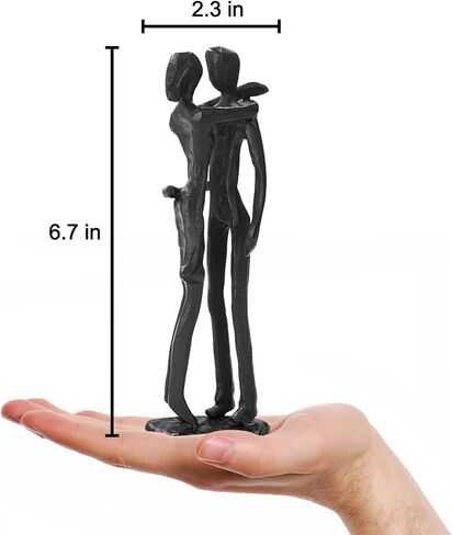 زوجين يحتضنان النحت الحديدي - الذكرى السنوية السادسة للتقبيل المعدني عناق الحب تمثال ديكور المنزل (امرأة تقفز عناق) in Kuwait