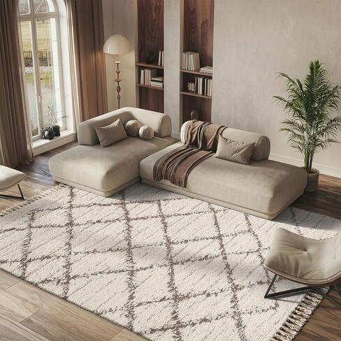 SAFAVIEH Casablanca Collection Runner Rug - 2'3" x 8', Ivory & Taupe, Handmade Moroccan Fringe, Ideal for High Traffic Areas in Living Room, Bedroom (CSB277A) in Saudi Arabia