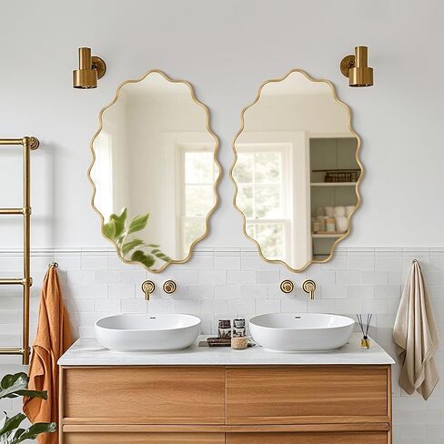 مرآة حائط بيضاوية، مرآة حمام ذهبية متموجة مقاس 22 بوصة × 30 بوصة للجدار مع إطار فولاذي مصقول وزجاج مقاوم للكسر، مرايا حائط مزخرفة لحوض الحمام وغرفة النوم وغرفة المعيشة والمدخل in Kuwait