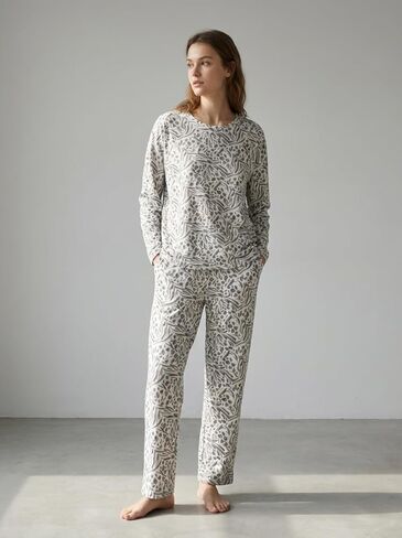 Women's Pajamas Set Soft Cotton Long Sleeve Top and Elastic Waist Pants for Cozy Sleepwear Nightwear Lounging in Saudi Arabia