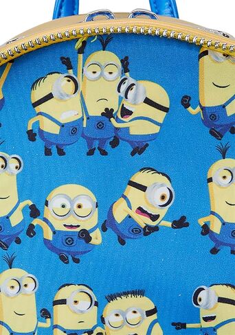 حقيبة ظهر Bob Cosplay Mini مع تصميم Iridescent Minions من Loungefly in Kuwait
