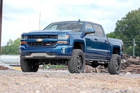 Rough Country 7" Lift Kit w/N3 Struts for 2014-2018 Chevy/GMC 1500 2WD - 18734 in Saudi Arabia